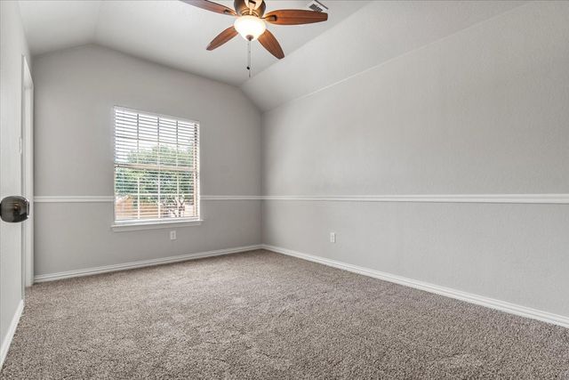 2468 Lakeland Drive, Grand Prairie, TX 75054