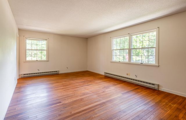 8 Mirror Lake Drive, Tuftonboro, NH 03853