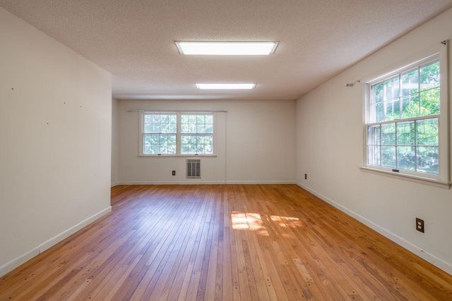 8 Mirror Lake Drive, Tuftonboro, NH 03853