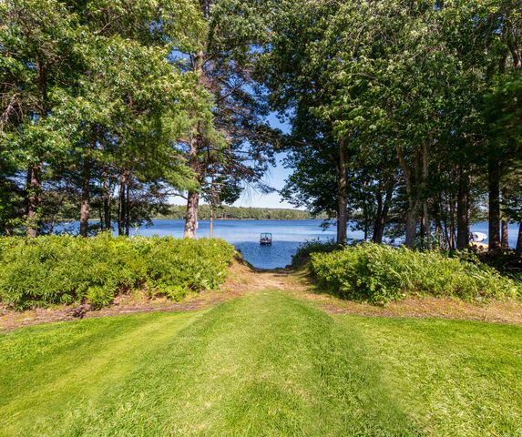 8 Mirror Lake Drive, Tuftonboro, NH 03853