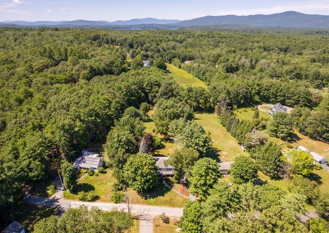 8 Mirror Lake Drive, Tuftonboro, NH 03853