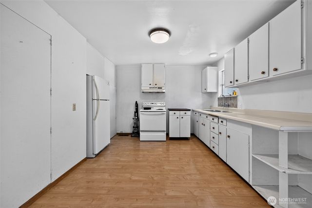 2854 S Juneau Street, Seattle, WA 98108
