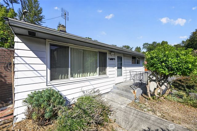 2854 S Juneau Street, Seattle, WA 98108
