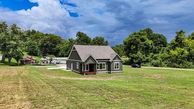 8880 Griffith Highway, Whitwell, TN 37397