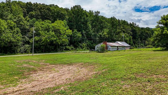 8880 Griffith Highway, Whitwell, TN 37397