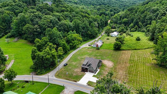 8880 Griffith Highway, Whitwell, TN 37397
