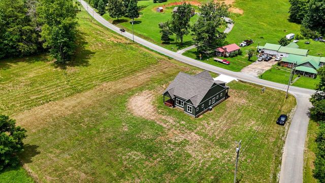 8880 Griffith Highway, Whitwell, TN 37397