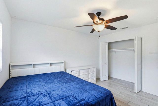 2521 W CREST AVENUE, Tampa, FL 33614