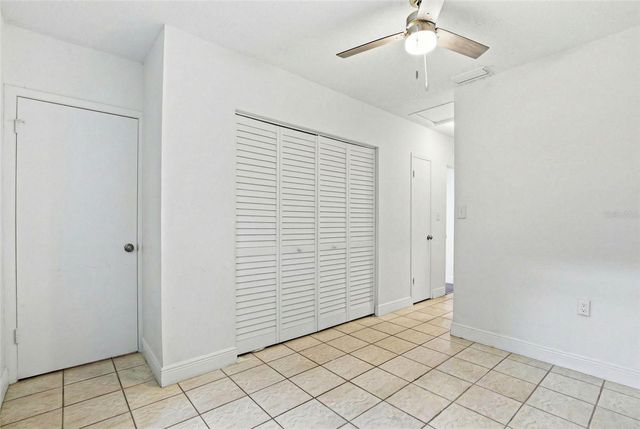 2521 W CREST AVENUE, Tampa, FL 33614