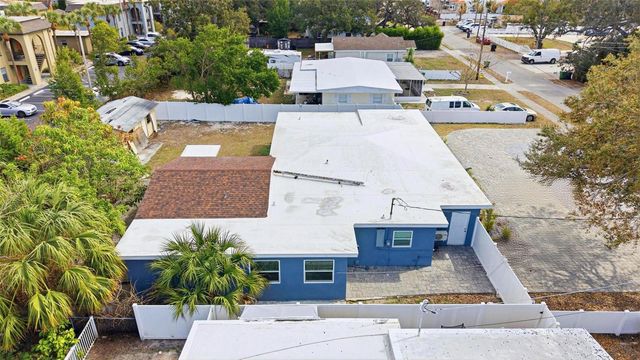 2521 W CREST AVENUE, Tampa, FL 33614