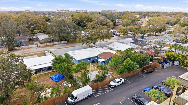 2521 W CREST AVENUE, Tampa, FL 33614