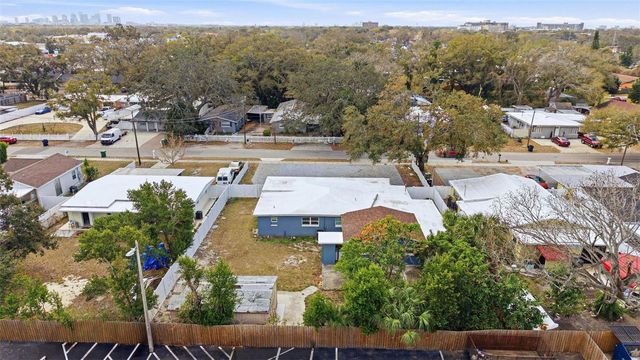 2521 W CREST AVENUE, Tampa, FL 33614