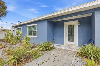 2521 W CREST AVENUE, Tampa, FL 33614