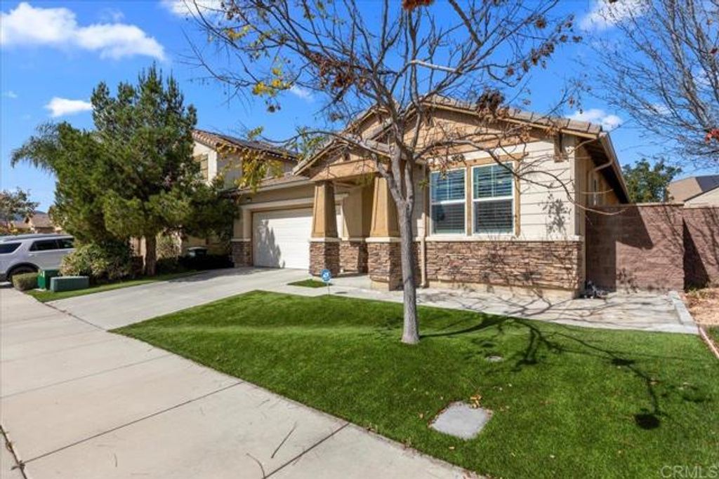 29546 Major League, Lake Elsinore, CA 92530