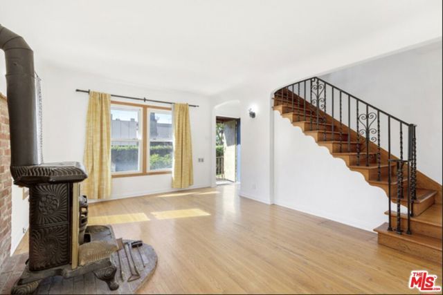 3444 Vinton Avenue, Los Angeles, CA 90034