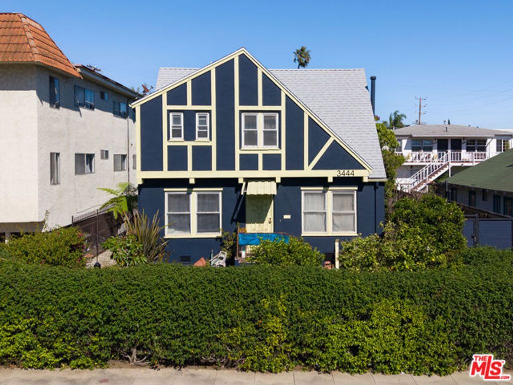 3444 Vinton Avenue, Los Angeles, CA 90034