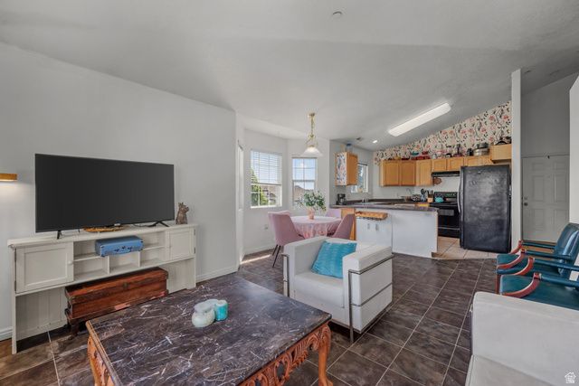 148 W DAYBREAK LN, Saratoga Springs, UT 84045