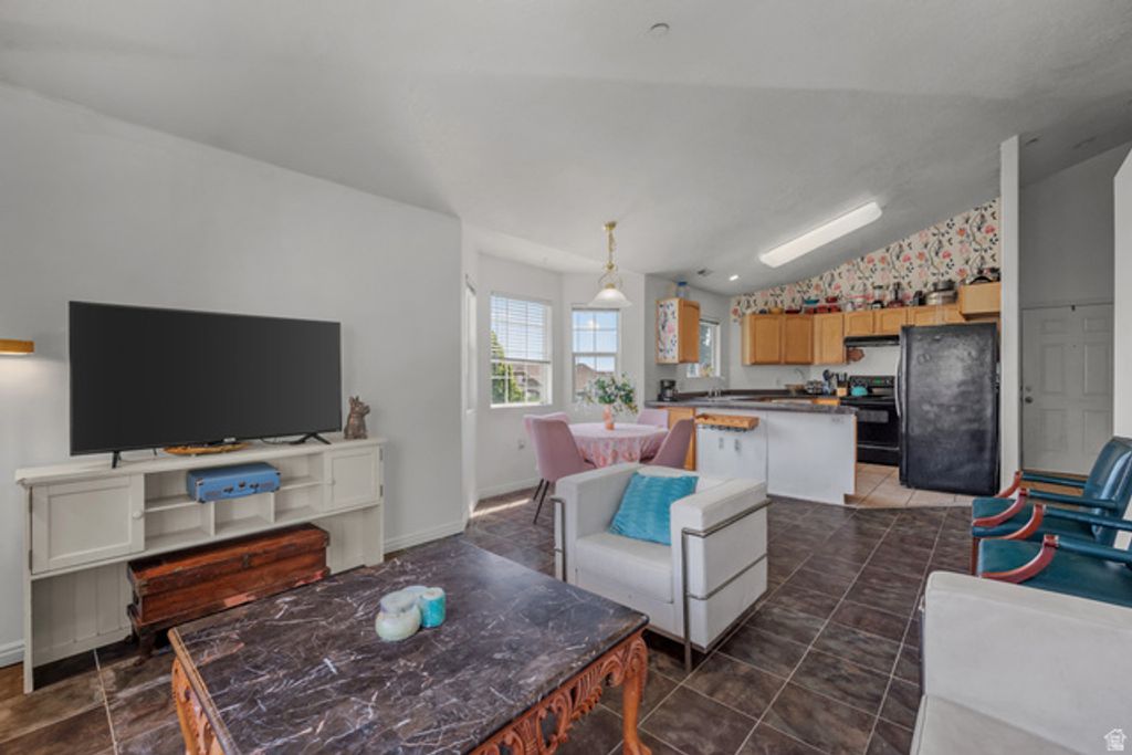 148 W DAYBREAK LN, Saratoga Springs, UT 84045 — photo 5