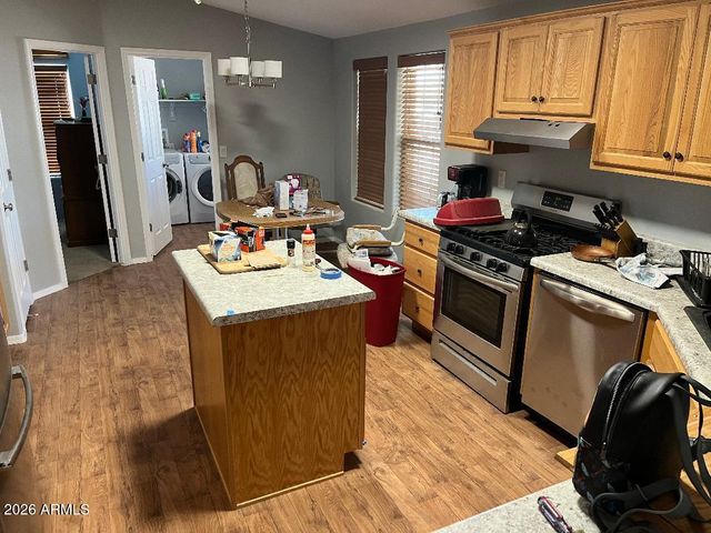 35808 N 7TH Street, Phoenix, AZ 85086