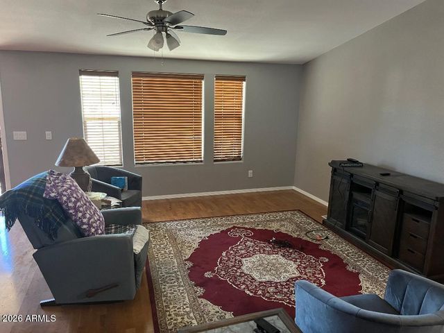 35808 N 7TH Street, Phoenix, AZ 85086