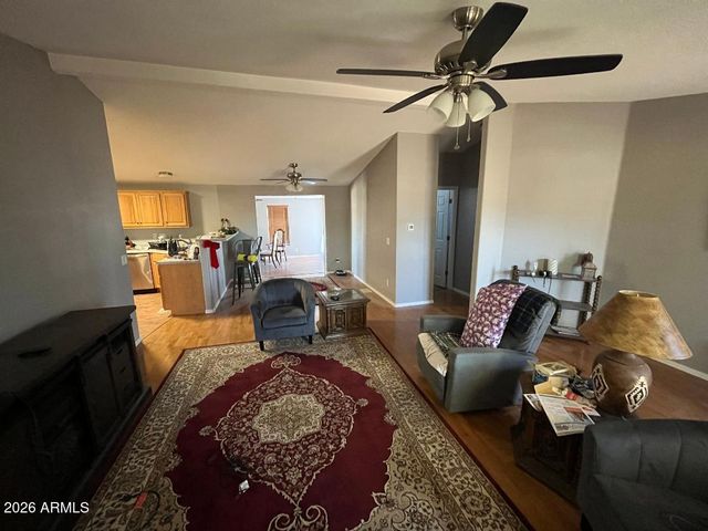 35808 N 7TH Street, Phoenix, AZ 85086