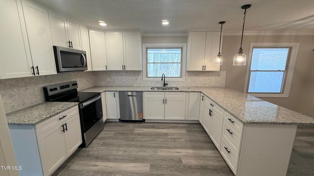 208 Shady Lane, Church Hill, TN 37642