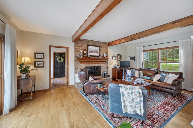 6214 N Wyndwood Drive, Crystal Lake, IL 60014