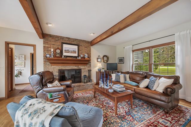 6214 N Wyndwood Drive, Crystal Lake, IL 60014