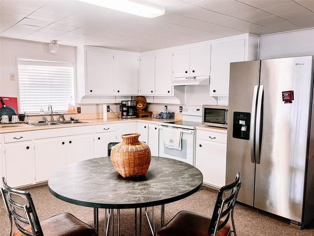 2037 Harris Drive, Graford, TX 76449