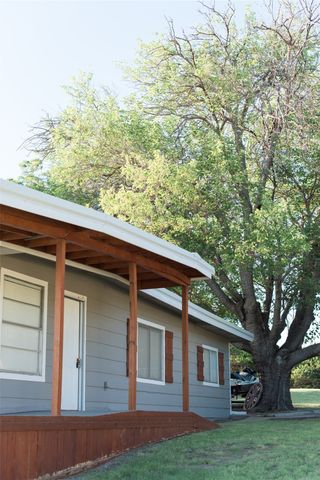 2037 Harris Drive, Graford, TX 76449