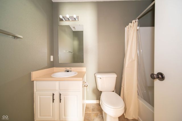 12680 Courage Crossing, Fishers, IN 46037