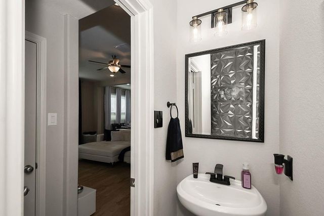 5534 Purple Meadow Lane, Fulshear, TX 77441