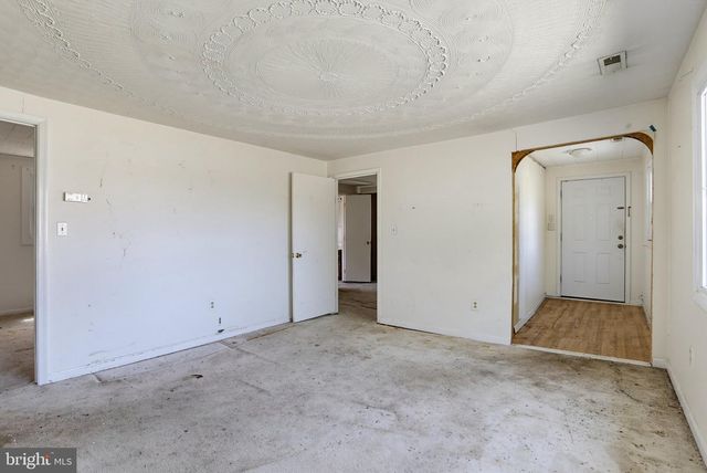 1300 MCNABBS LN, Pasadena, MD 21122