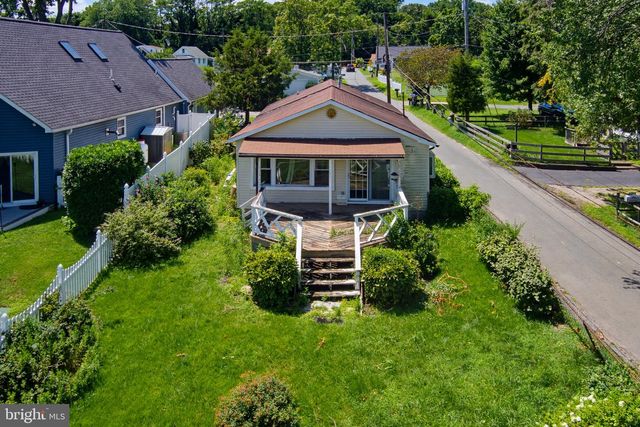 1300 MCNABBS LN, Pasadena, MD 21122