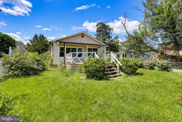 1300 MCNABBS LN, Pasadena, MD 21122