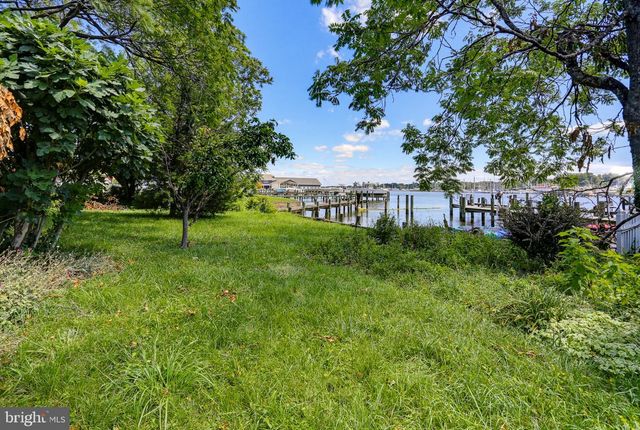 1300 MCNABBS LN, Pasadena, MD 21122