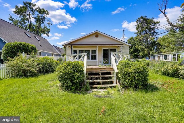 1300 MCNABBS LN, Pasadena, MD 21122
