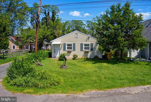 1300 MCNABBS LN, Pasadena, MD 21122