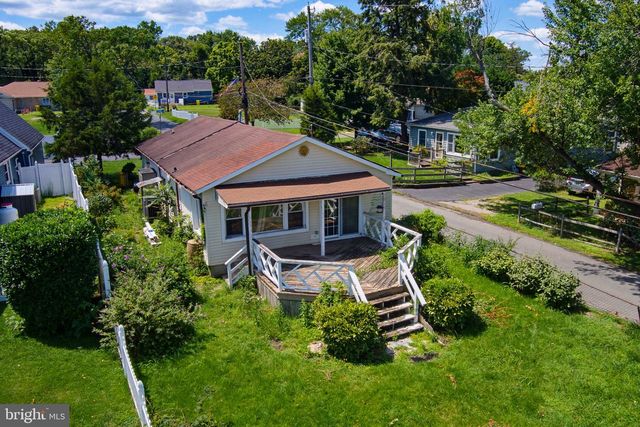 1300 MCNABBS LN, Pasadena, MD 21122