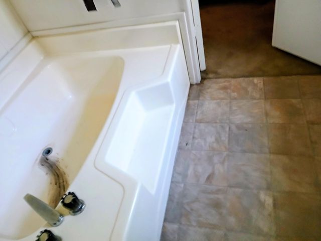 5505 W Tulare Avenue 80, Visalia, CA 93277