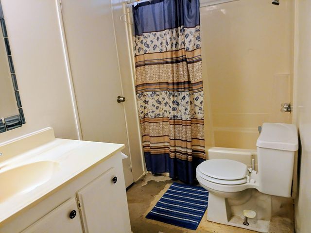 5505 W Tulare Avenue 80, Visalia, CA 93277