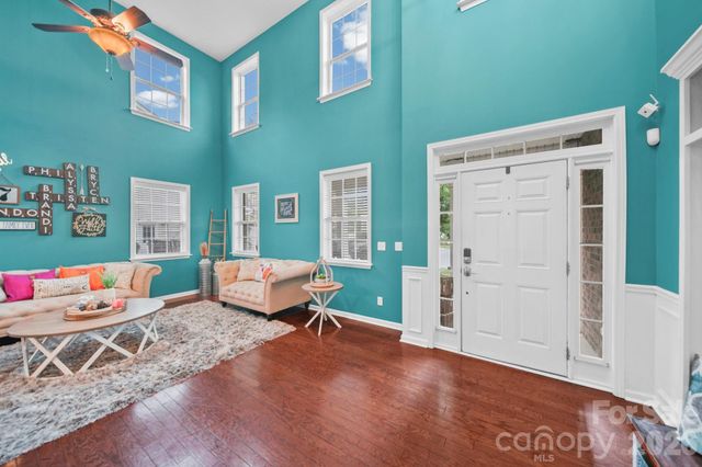 10906 Trout Creek Place, Davidson, NC 28036
