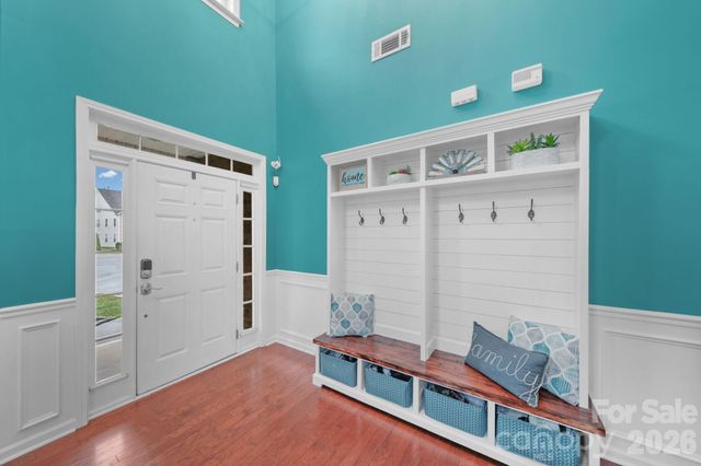 10906 Trout Creek Place, Davidson, NC 28036
