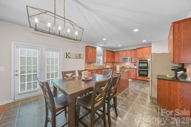 10906 Trout Creek Place, Davidson, NC 28036