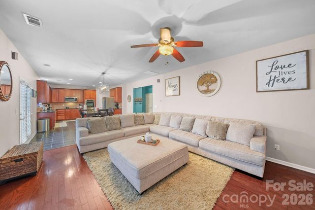 10906 Trout Creek Place, Davidson, NC 28036