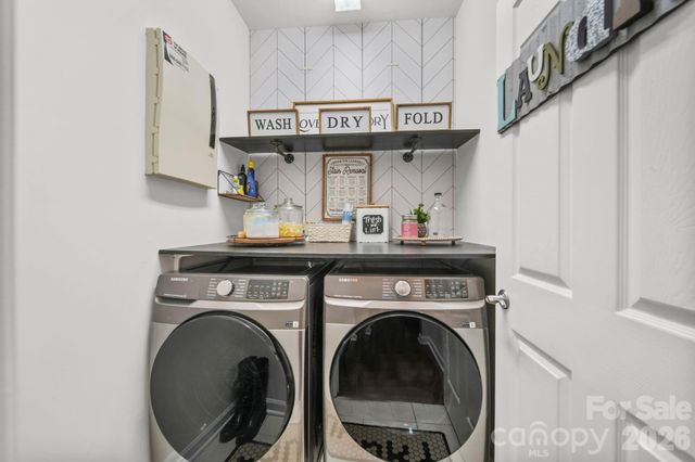 10906 Trout Creek Place, Davidson, NC 28036