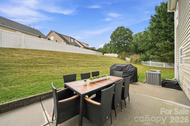 10906 Trout Creek Place, Davidson, NC 28036