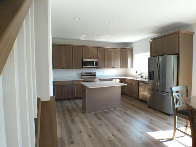 N114W7191 Oakmont DRIVE, Cedarburg, WI 53012