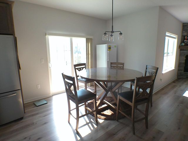 N114W7191 Oakmont DRIVE, Cedarburg, WI 53012