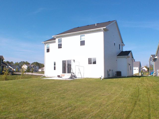 N114W7191 Oakmont DRIVE, Cedarburg, WI 53012